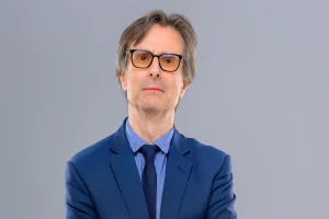 How Do Viewers React When Robert Peston Isn’t on Air