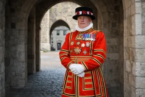 What Are the Requirements to Become a Yeoman Warder